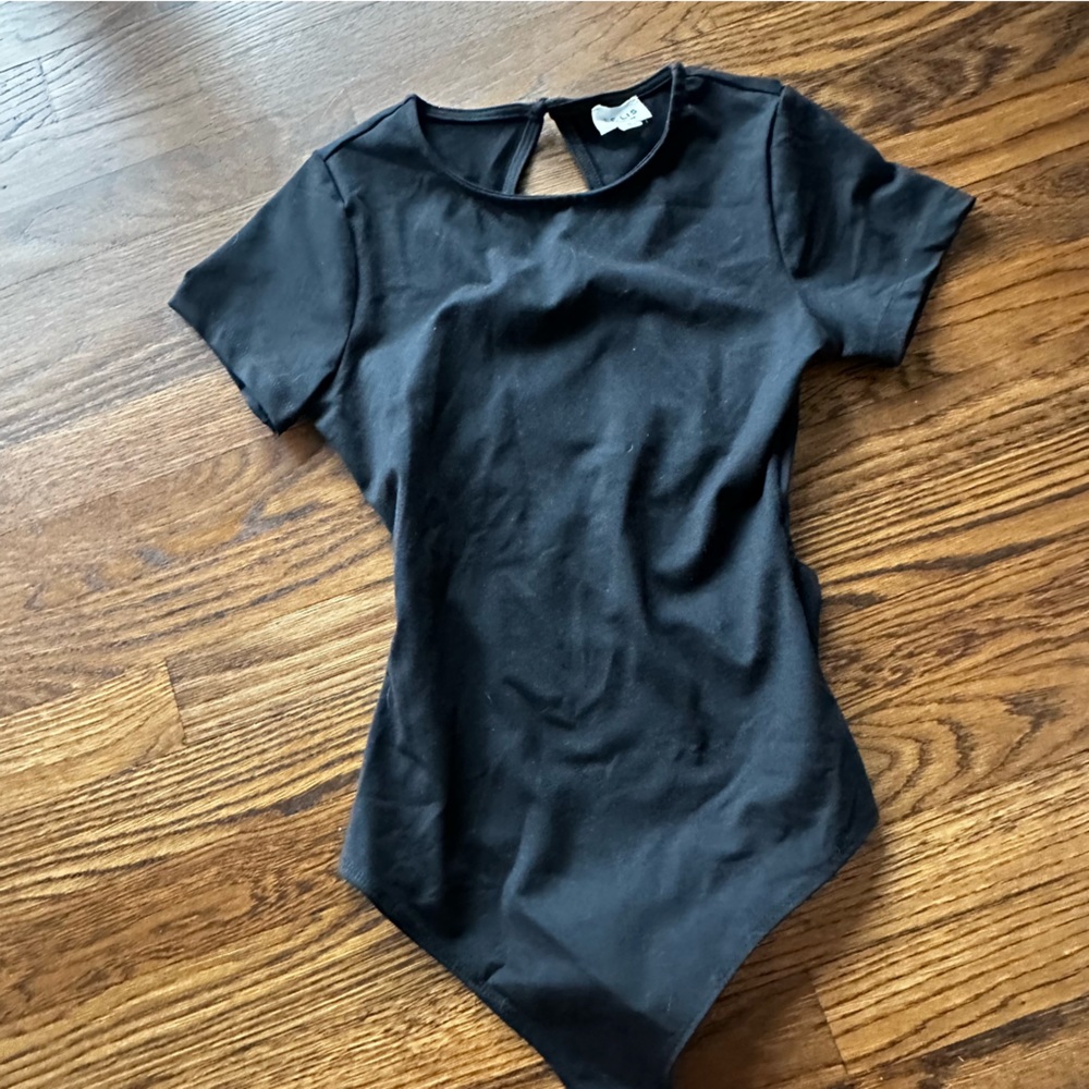 Le Lis black short sleeve crew neck thong bodysuit